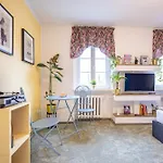 Domo Apartment *